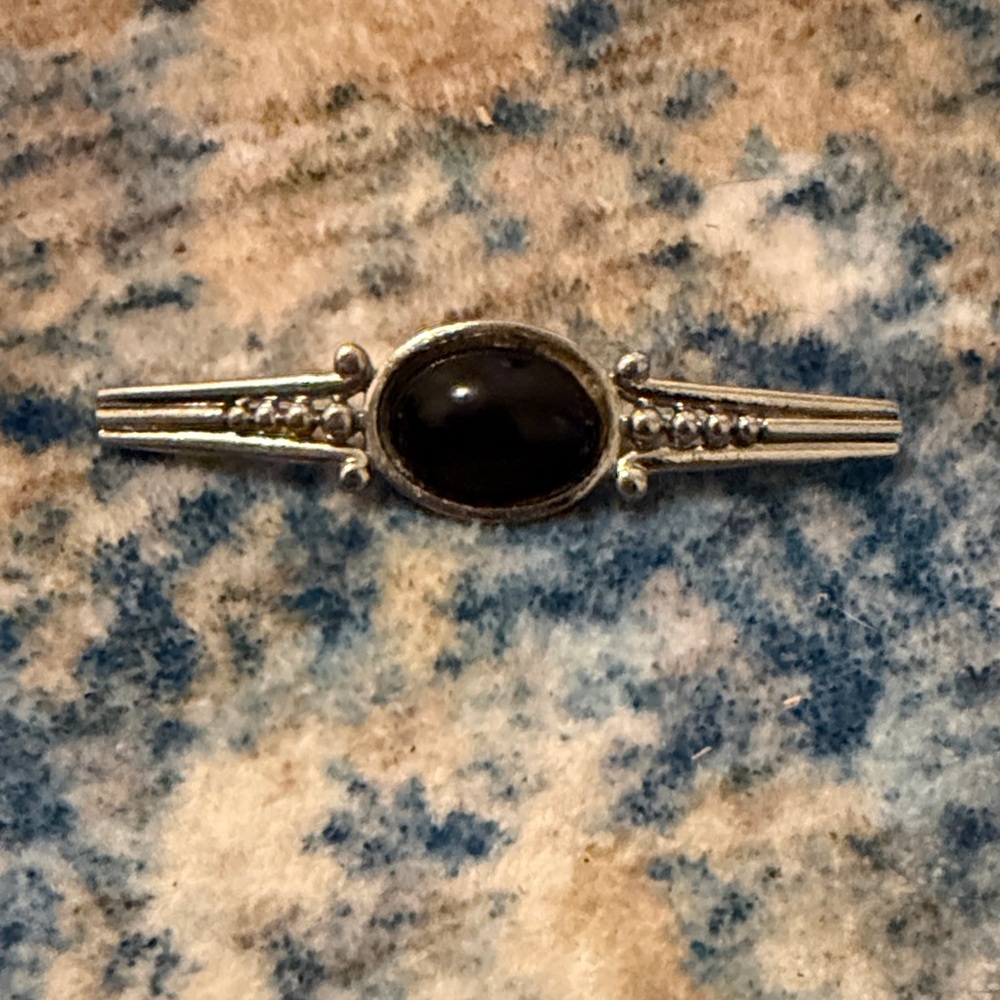 Silver Tone Black Stone art deco Bar Brooch